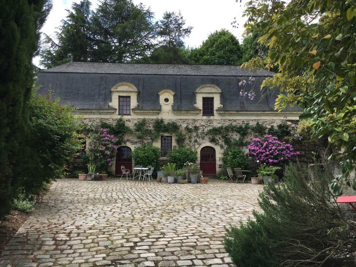 Hotel Manoir De La Groye Saint-Saturnin-sur-Loire Exterior foto